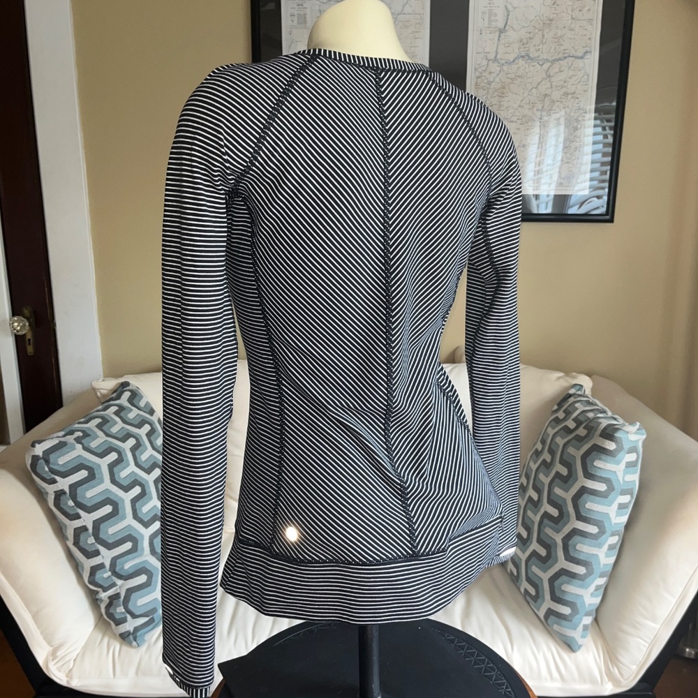 Lululemon Race Your Pace L/S Pullover Rulu Hyper Stripe Black White - Picture 4 of 7